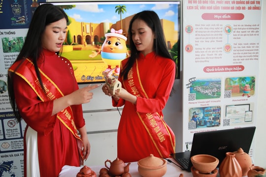 Sinh viên Trường Đại học Sư phạm giành giải Nhất cuộc thi sáng tác truyền thông về nghề truyền thống