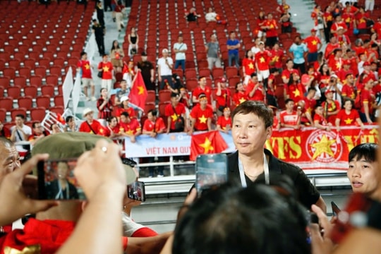 HLV Kim Sang Sik: Tinh thần không bỏ cuộc giúp U22 Việt Nam đoạt HCV