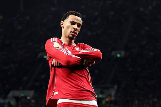Hugo Ekitike: Từ canh bạc của Arne Slot đến vũ khí tối thượng tại Liverpool