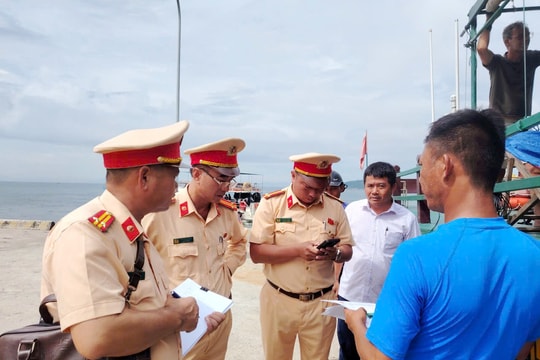 Đơn vị kinh doanh vận tải phải bố trí đủ phương tiện phục vụ Tết