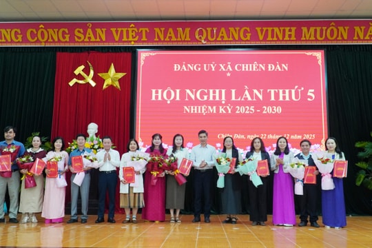 Chiên Đàn nâng cấp 12 chi bộ trực thuộc thành chi bộ cơ sở