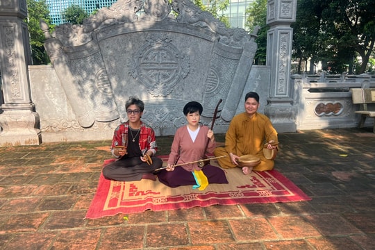 Hát xẩm vào vai mới