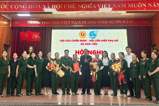 Ra mắt CLB Nữ Cựu chiến binh xã Hòa Tiến