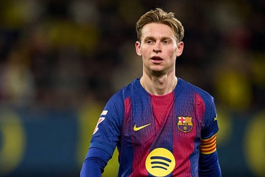 Villarreal 0-2 Barcelona: Nhạc trưởng De Jong đưa Barca bứt phá