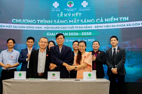 Tặng 1.000 suất phẫu thuật đục thủy tinh thể miễn phí cho người cao tuổi