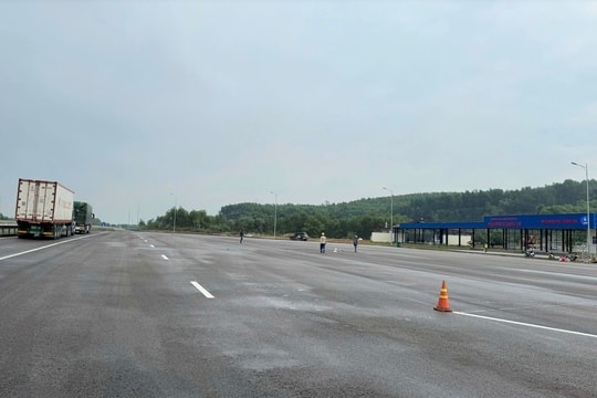 Cao tốc Đà Nẵng - Quảng Ngãi có điểm dừng xe đầu tiên tại xã Núi Thành