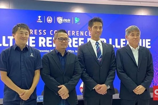 Indonesia thuê trọng tài Nhật có võ cầm còi tại Super League