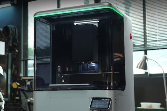 NestWorks C500: Máy CNC chính xác cao gia công được cả titan