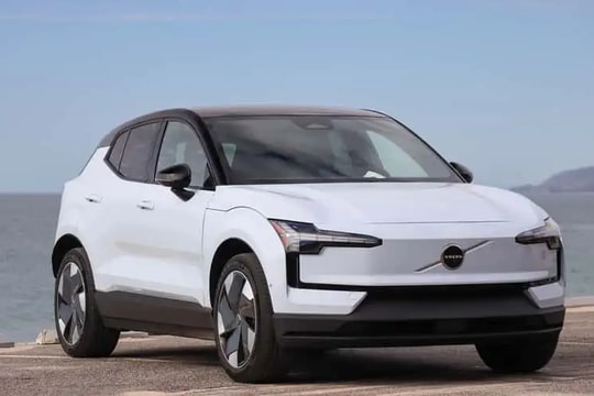 Volvo EX30 2026: Hai phiên bản mới hóa giải áp lực thị trường