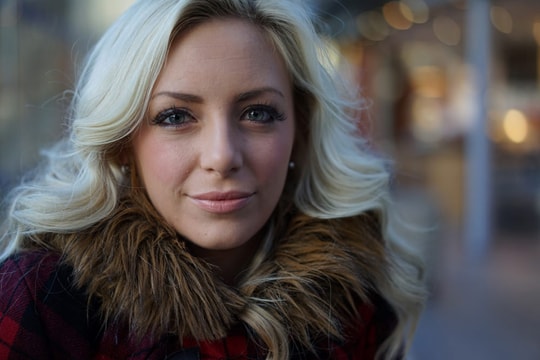 Kỹ thuật chụp ảnh chân dung đô thị lung linh đêm lễ hội