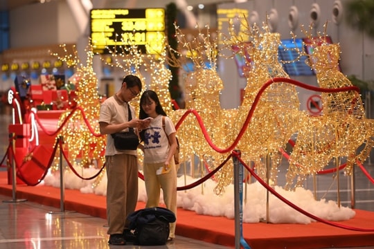 TP.HCM: Không gian lễ hội rực rỡ tại Nhà ga T3 Tân Sơn Nhất