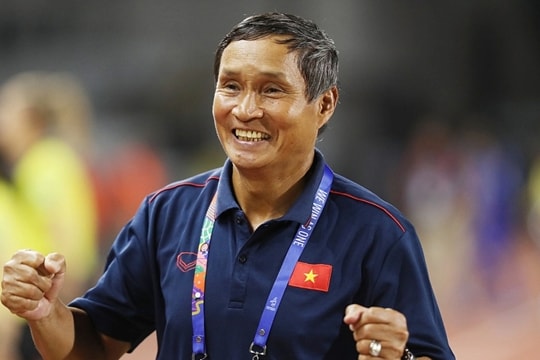 HLV Mai Đức Chung dẫn dắt tuyển nữ Việt Nam dự VCK châu Á 2026