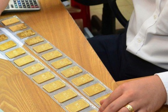 Cập nhật 08:30 sáng 25/12/2025: Giá vàng giảm 0,3996 triệu đồng, riêng PNJ đi ngang