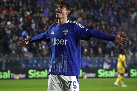 Real Madrid kích hoạt điều khoản mua lại Nico Paz giá 9 triệu euro