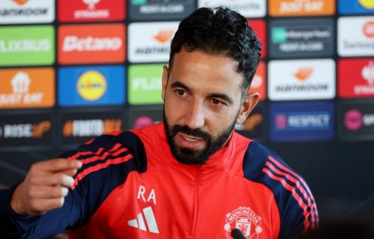 Ruben Amorim ưu tiên tuyến giữa: Kế hoạch chuyển nhượng tháng 1 của MU