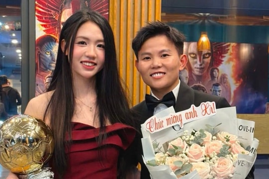 Trần Thị Duyên chúc mừng Bích Thùy nhận Quả bóng vàng 2025