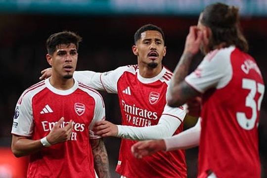Arsenal và nỗi ám ảnh Brighton: Khi hàng thủ không còn là điểm tựa