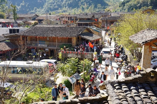 Du lịch Tết Dương lịch 2026: Nhiều điểm đến nổi tiếng cháy phòng