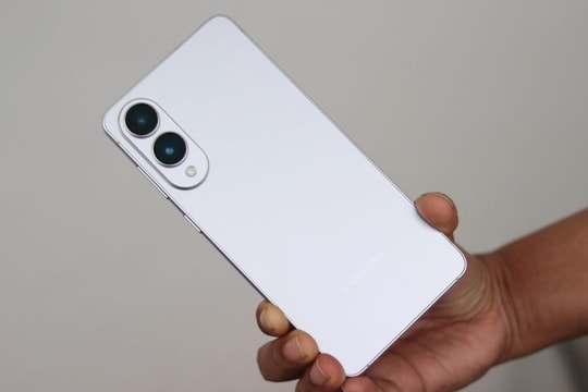 Samsung chưa thể chốt giá Galaxy S26 do áp lực chi phí linh kiện