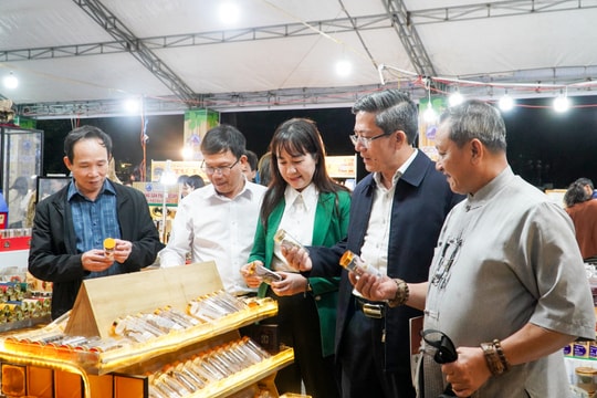 Sôi nổi hội chợ OCOP Đà Nẵng năm 2025