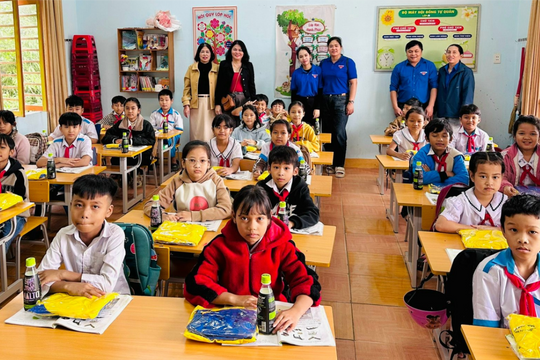 Giao lưu chuyên môn Cụm 3: Lan tỏa tinh thần hợp tác, sẻ chia vì giáo dục vùng cao