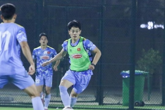 Tin bóng đá Việt Nam 28/12: Đình Bắc quyết tâm, HAGL vô địch