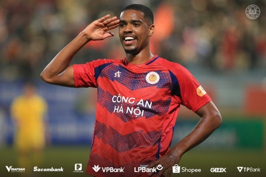 Alan Grafite lên tiếng sau danh hiệu Cầu thủ ngoại hay nhất 2025