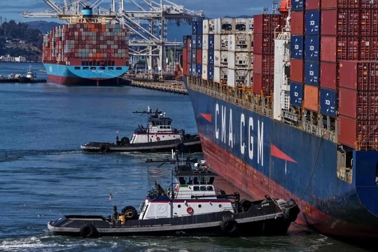 Thương mại toàn cầu thắng thế thuế quan