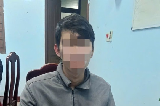 Công an phường Điện Bàn Đông phát hiện thanh niên tàng trữ hơn 5kg pháo nổ