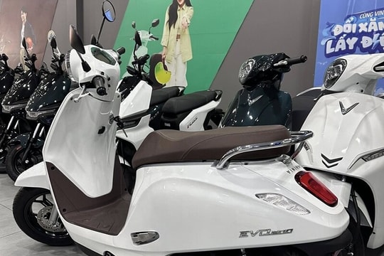 VinFast Evo200: Xe máy điện đi 203 km có giá từ 19,36 triệu đồng