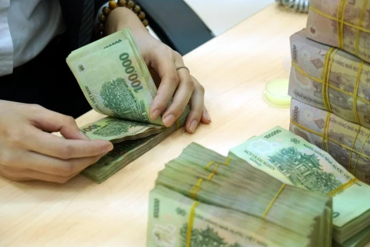 Mở rộng diện khấu trừ lương để cưỡng chế thi hành xử phạt hành chính từ năm 2026