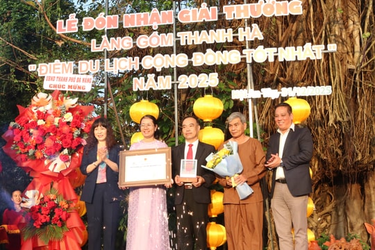 Làng gốm Thanh Hà nhận giải thưởng “Điểm du lịch cộng đồng tốt nhất” năm 2025