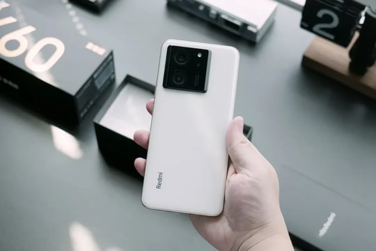 HyperOS 3 cập bến 12 thiết bị Xiaomi, Redmi và POCO mới