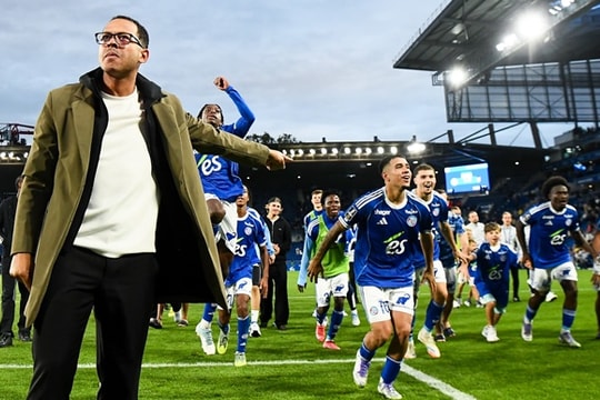 Lý do Liam Rosenior trở thành ứng viên hàng đầu thay thế Enzo Maresca tại Chelsea