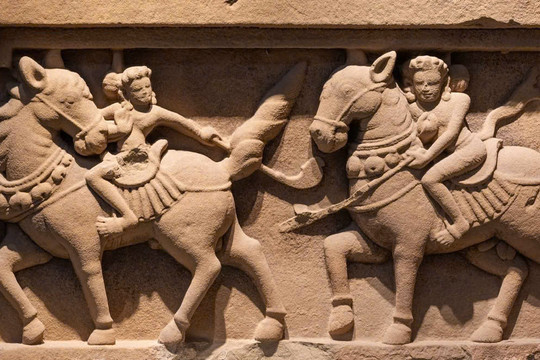 Biểu tượng quyền uy ở các vương quốc Đông Nam Á cổ đại