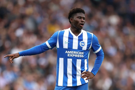 Chuyển nhượng MU 3/1: Man Utd nhắm 'siêu máy quét' 115 triệu Bảng và tương lai Kobbie Mainoo