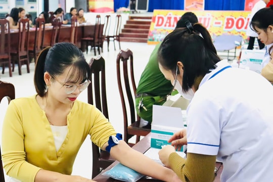 Rộn ràng ngày hội hiến máu tình nguyện