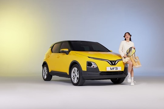 Giá xe VinFast VF 5 mới nhất tháng 1/2026: Ưu đãi lệ phí trước bạ và sạc miễn phí