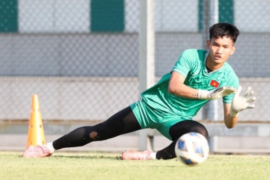 U23 Việt Nam gặp khó tại Ả Rập Xê Út: Thủ môn Phạm Đình Hải vướng sự cố visa