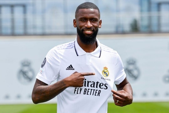 Cristiano Ronaldo thúc đẩy thương vụ Antonio Rüdiger gia nhập Al Nassr