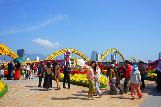 Thành ủy Đà Nẵng chỉ đạo chuẩn bị tốt các điều kiện phục vụ nhân dân đón Tết Bính Ngọ 2026