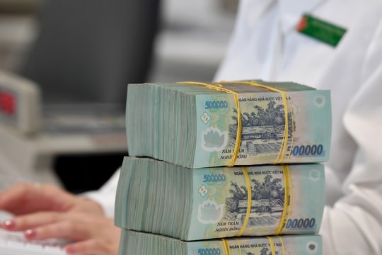 Lãi suất ngân hàng hôm nay 5/1/2026: MSB tăng mạnh, PGBank dẫn đầu thị trường với 7,3%