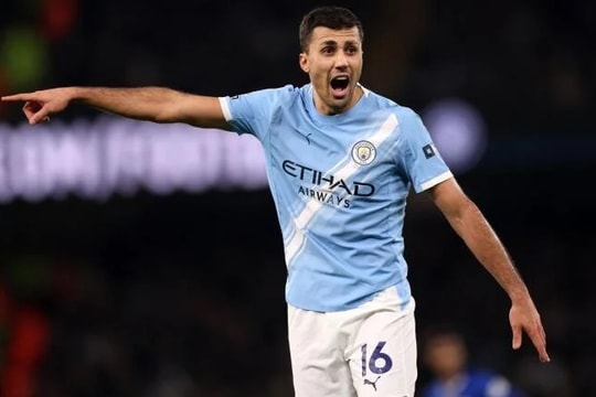 Rodri rực sáng trong ngày Man City chia điểm đầy tiếc nuối trước Chelsea