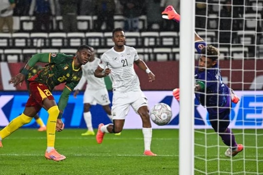 Cameroon đánh bại Nam Phi 2-1: Tấm vé tứ kết xứng đáng cho Những chú sư tử bất khuất