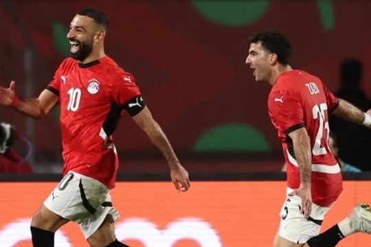 Salah tỏa sáng phút cuối, Ai Cập hạ Benin 3-1 để ghi tên vào tứ kết AFCON 2025