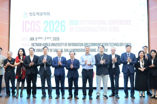 Over 300 experts attend international semiconductors conference in Da Nang