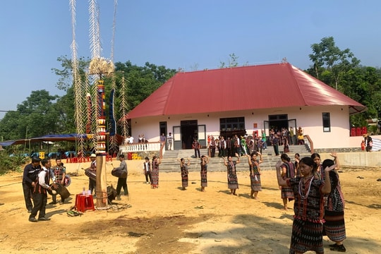 Góp sức xây dựng cộng đồng