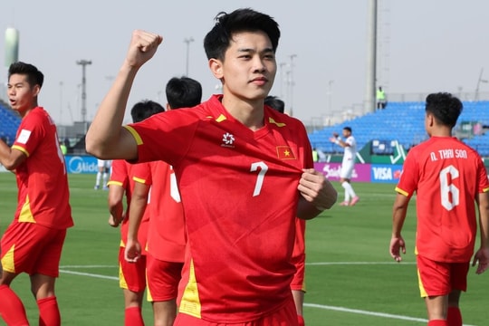 U23 Việt Nam hạ Jordan 2-0: HLV Kim Sang Sik lập kỷ lục 12 trận thắng liên tiếp