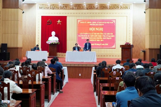 Lấy ý kiến cử tri nơi công tác đối với người dự kiến giới thiệu ứng cử đại biểu HĐND phường Bàn Thạch và xã Hiệp Đức