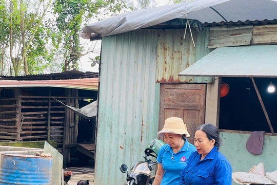 “Cầu nối” thầm lặng đưa vốn chính sách đến người dân